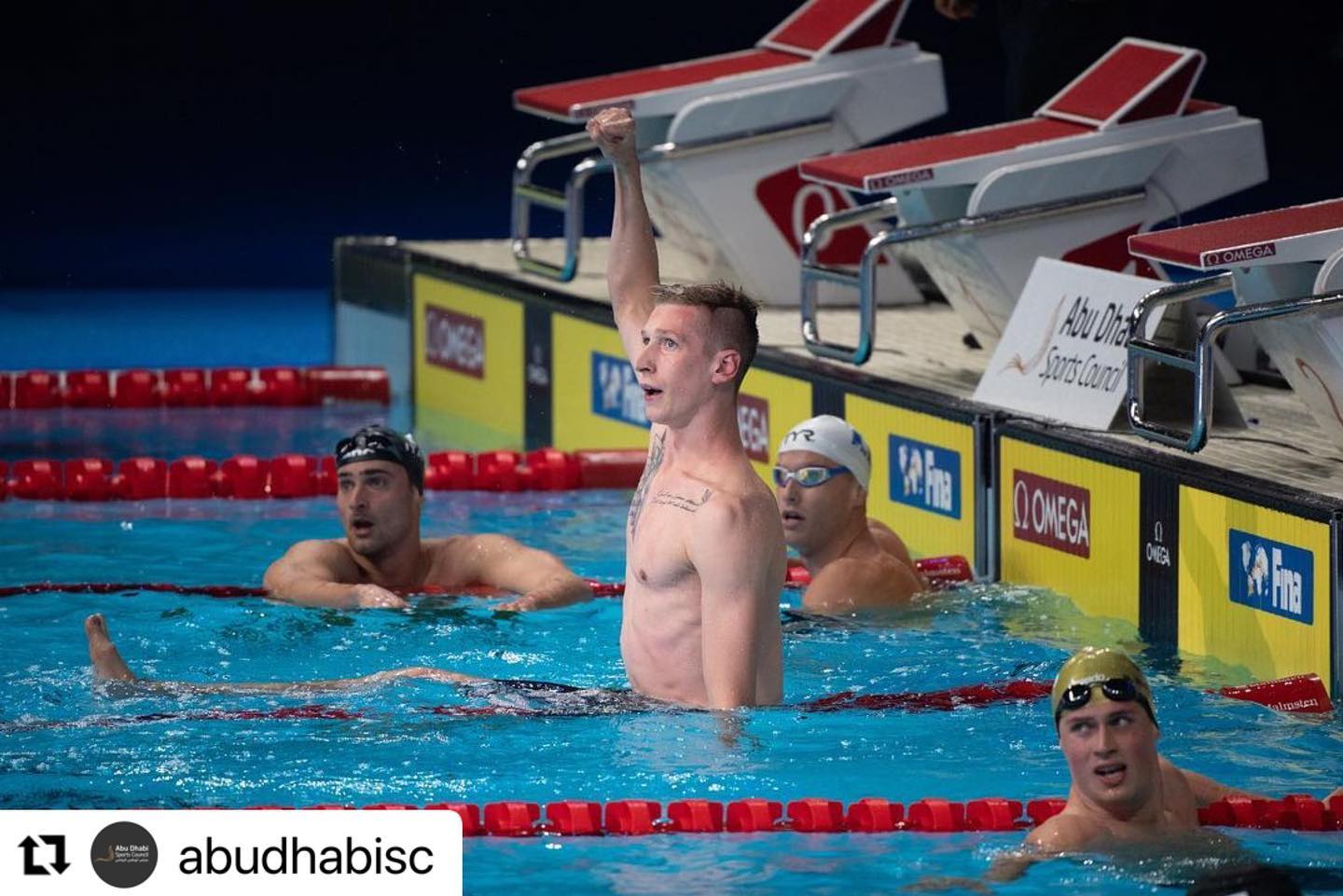 الألماني  فلوريان ويلبروك يحرز ذهبية 1500م سباحة حرة برقم قياسي عالمي جديد بزمن 14.06.88 دقيقة في ⁧‫#بطولة_العالم_للسباحة_25م‬⁩ ⁧‫#أبوظبي‬⁩ 2021 